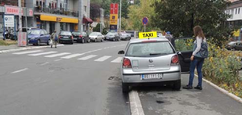 У ситуацији приказаној на слици заустављање возила: